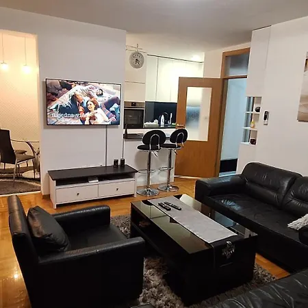 Apartman Family Place *
