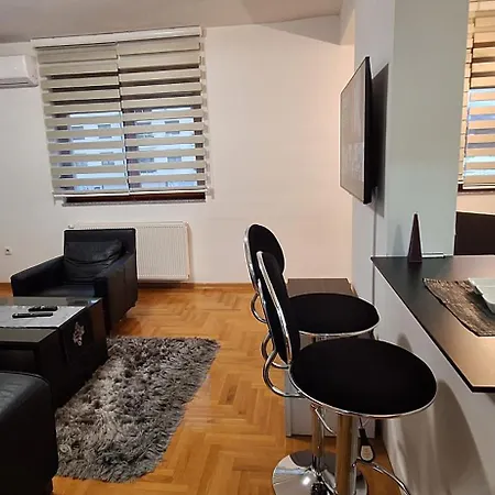 Family Place Apartman *